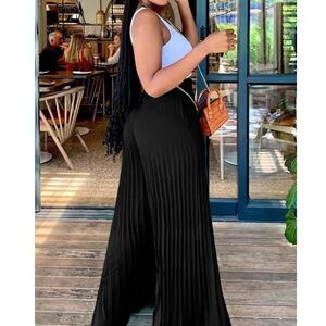 Wide Leg Pleated Palazzo Pants NWOT